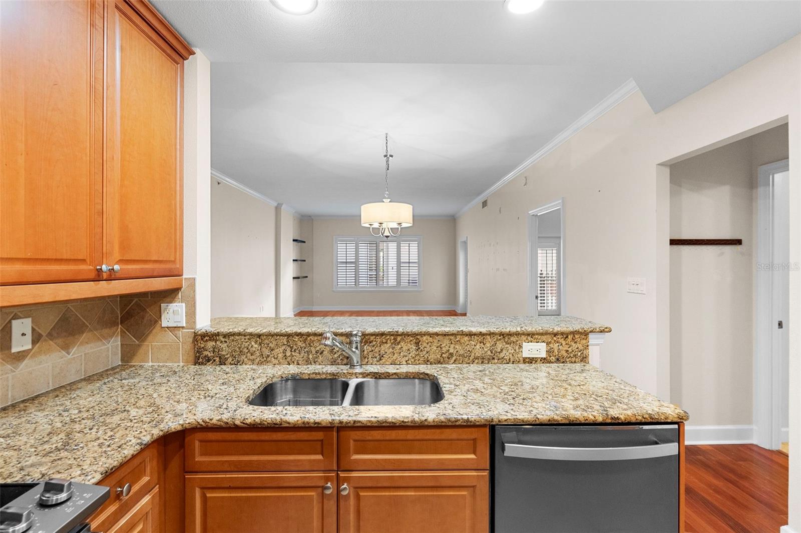 THE WELLESLEY - Residential