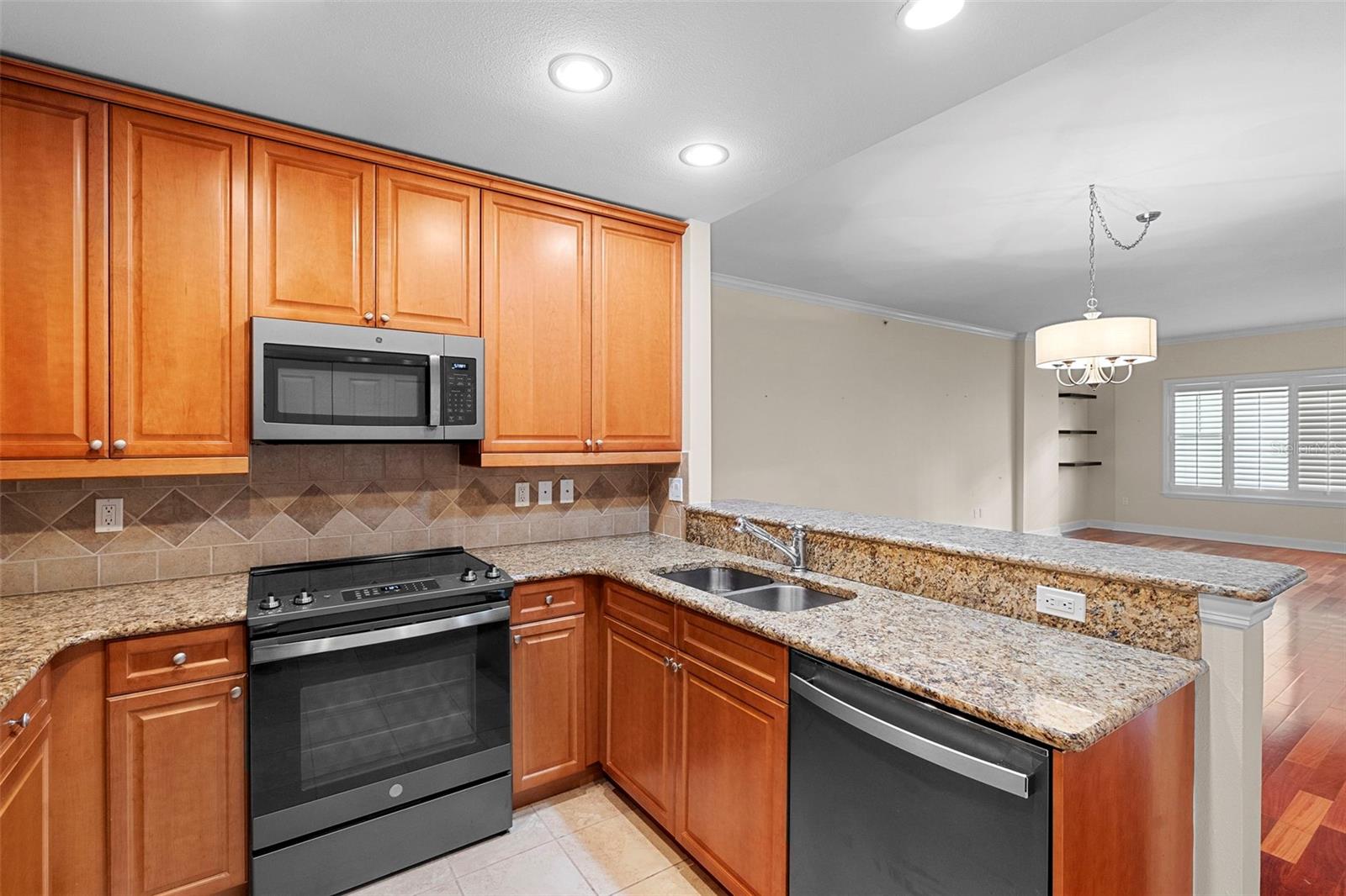 THE WELLESLEY - Residential