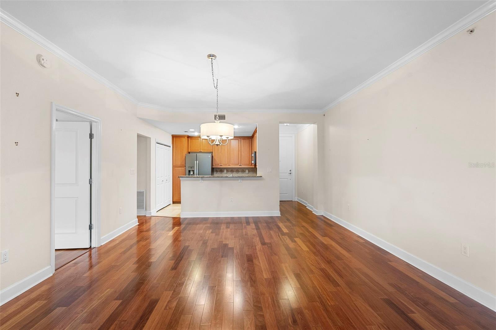 THE WELLESLEY - Residential