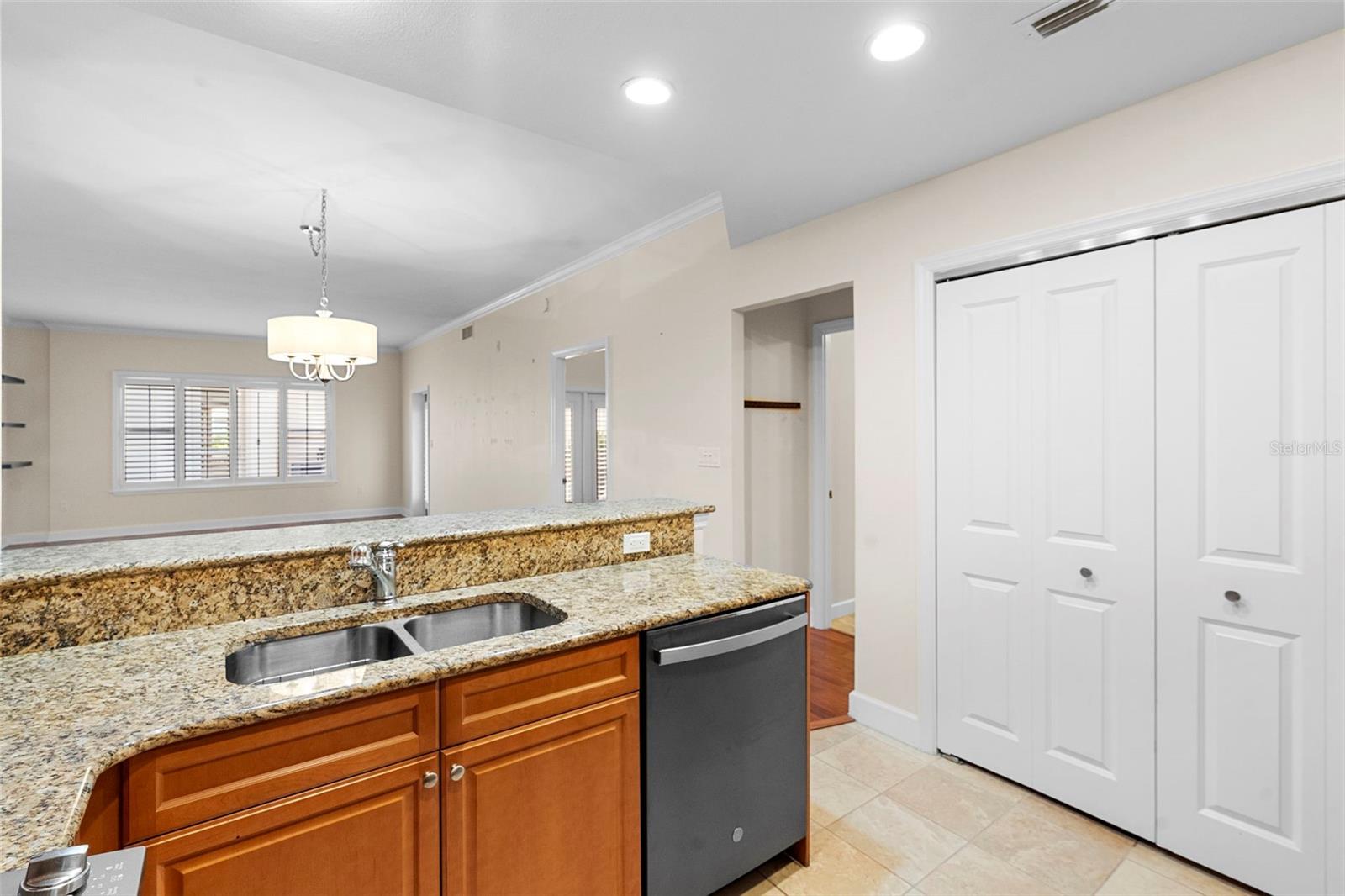 THE WELLESLEY - Residential