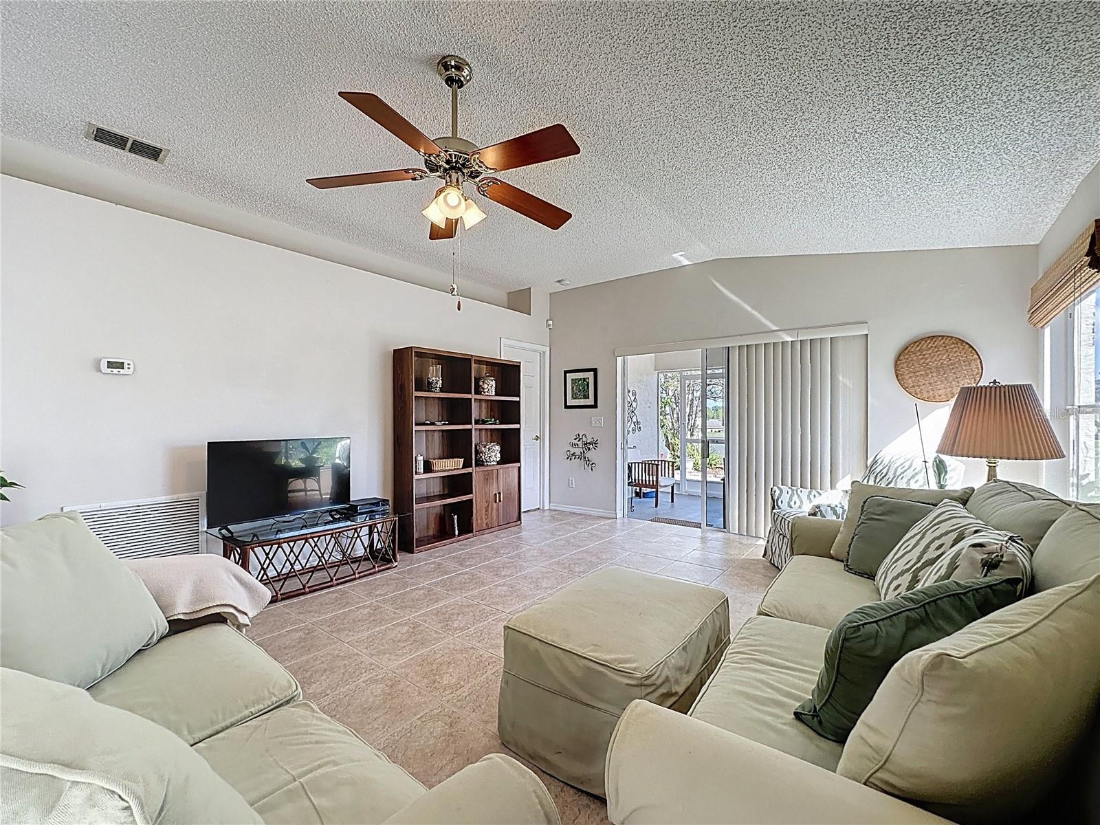 KINGS RIDGE - Residential