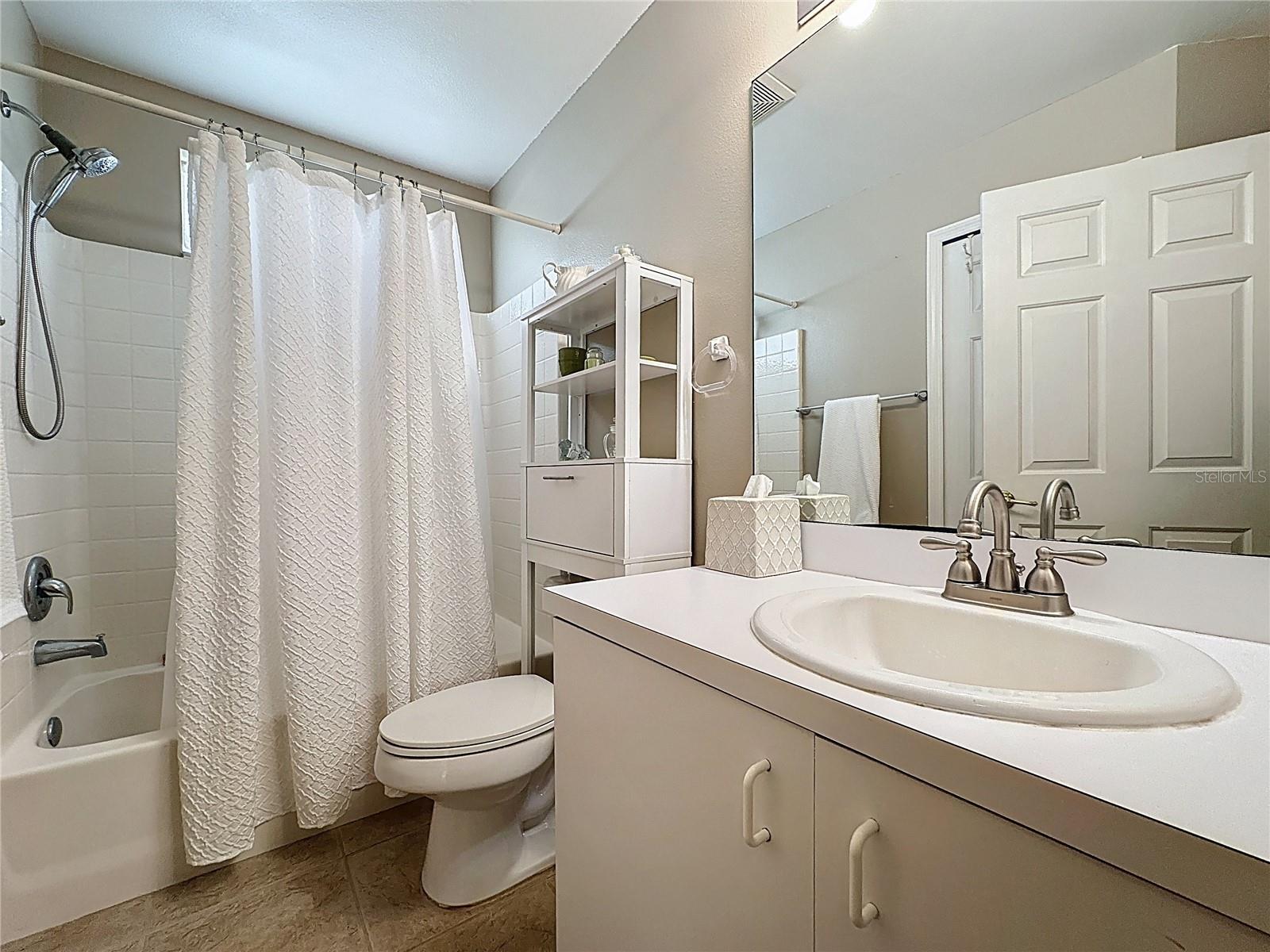 KINGS RIDGE - Residential