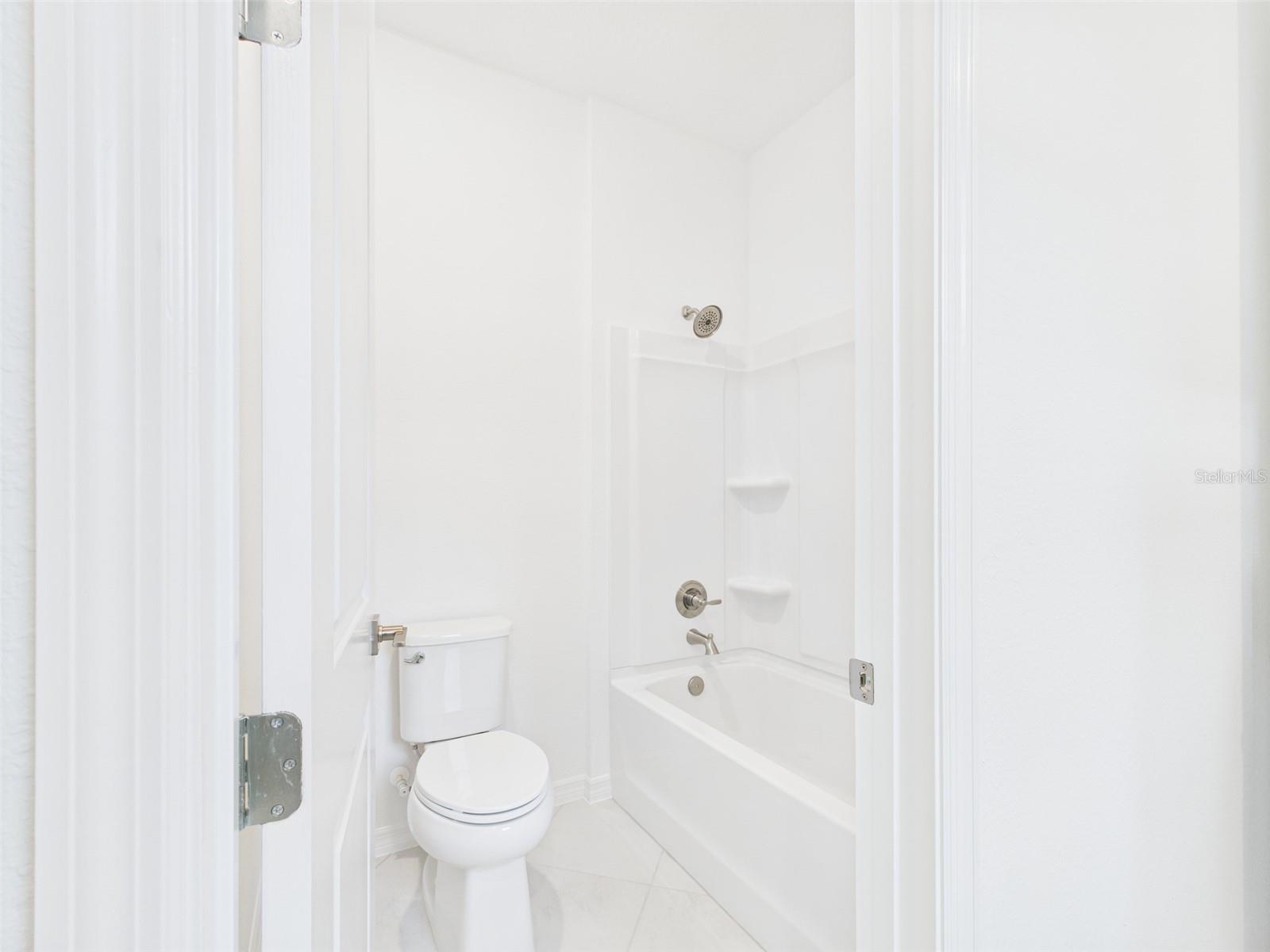 CALESA TOWNSHIP PERLINO GROVE - Residential Lease