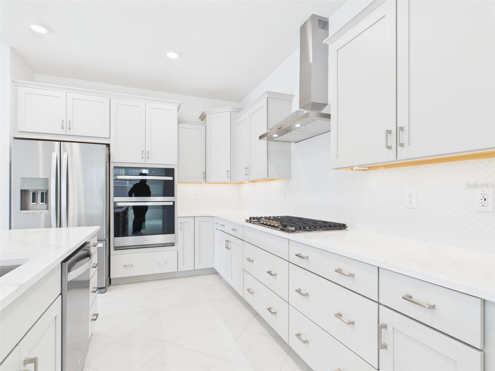 CALESA TOWNSHIP PERLINO GROVE - Residential Lease