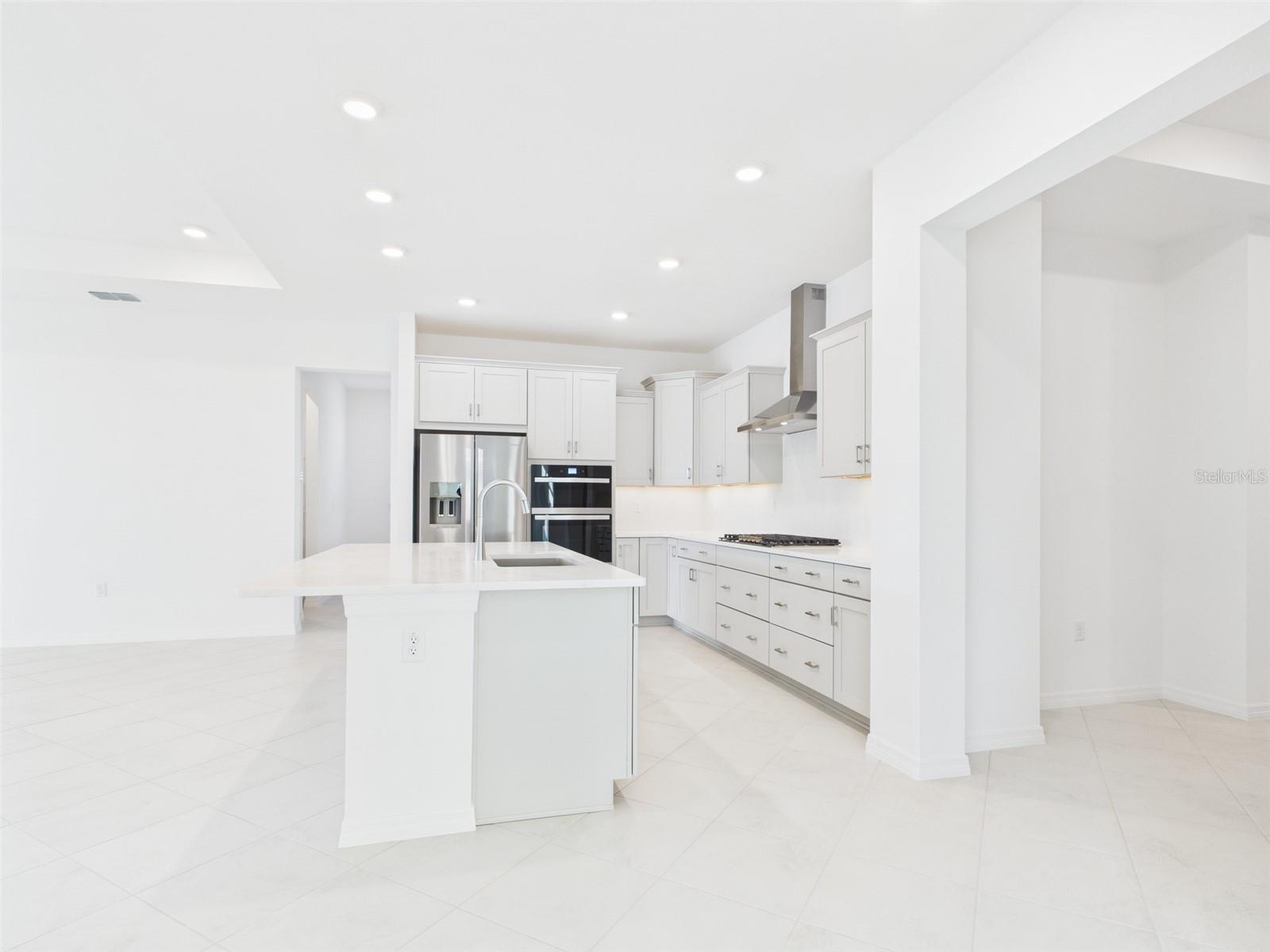 CALESA TOWNSHIP PERLINO GROVE - Residential Lease