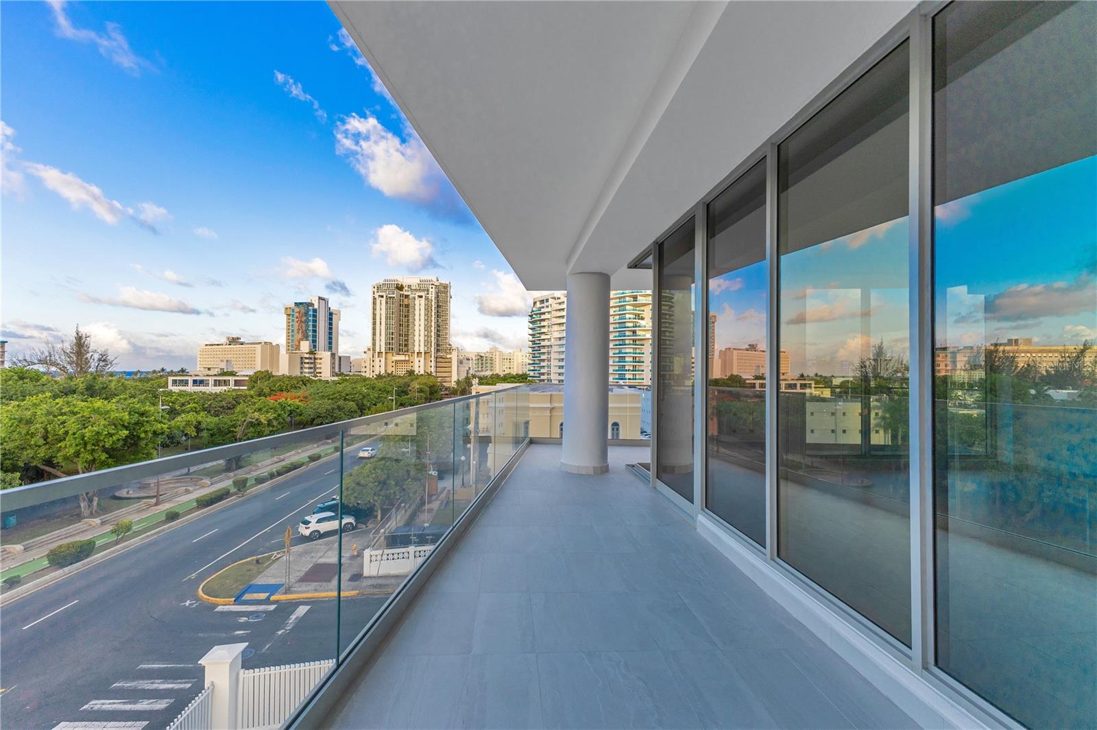 LE PARC CONDOMINIUM - Residential