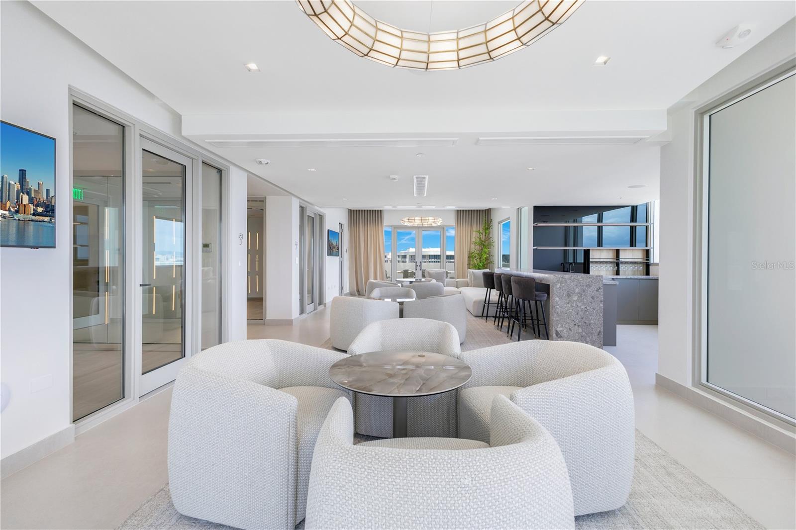 LE PARC CONDOMINIUM - Residential