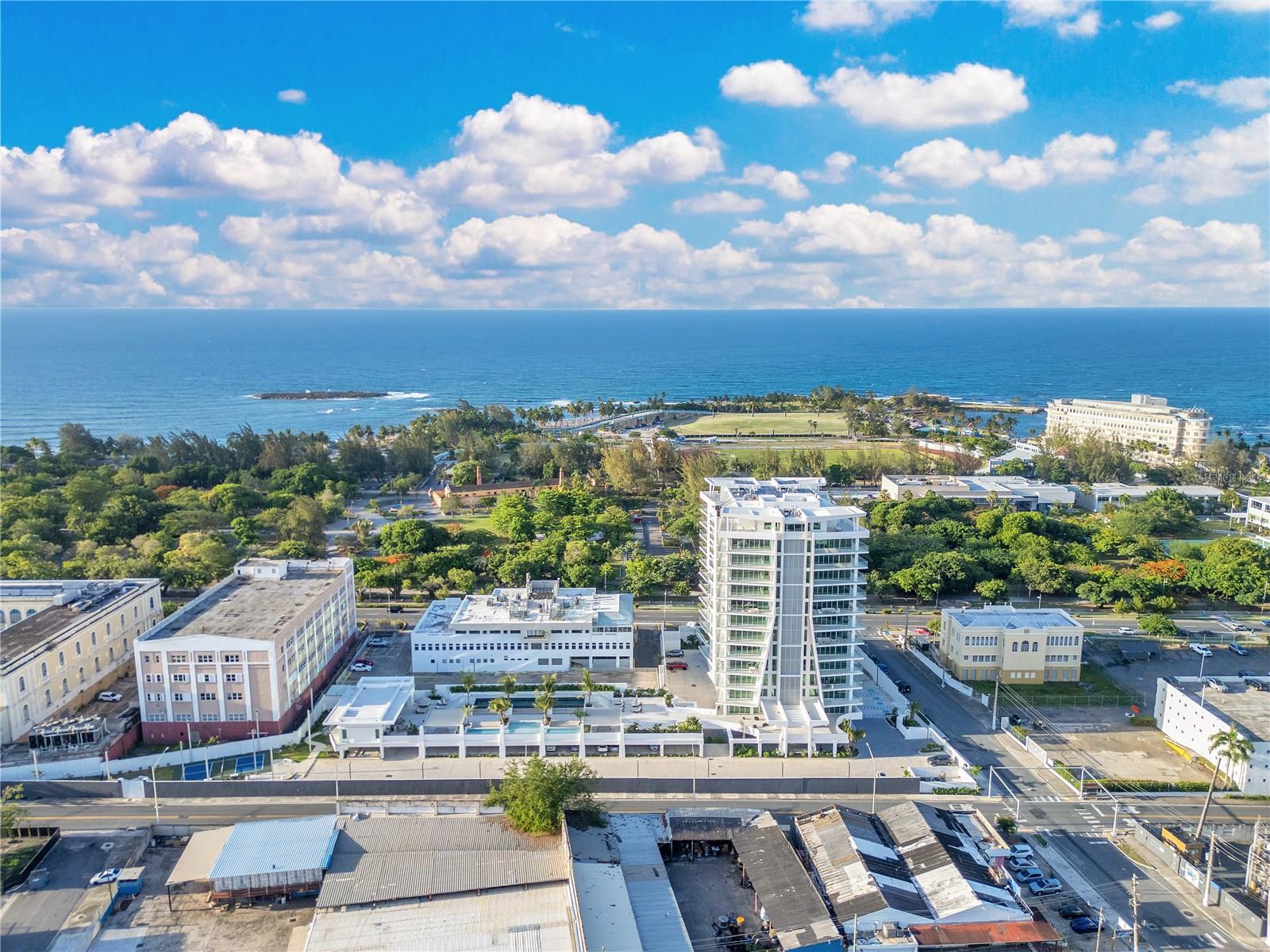 LE PARC CONDOMINIUM - Residential