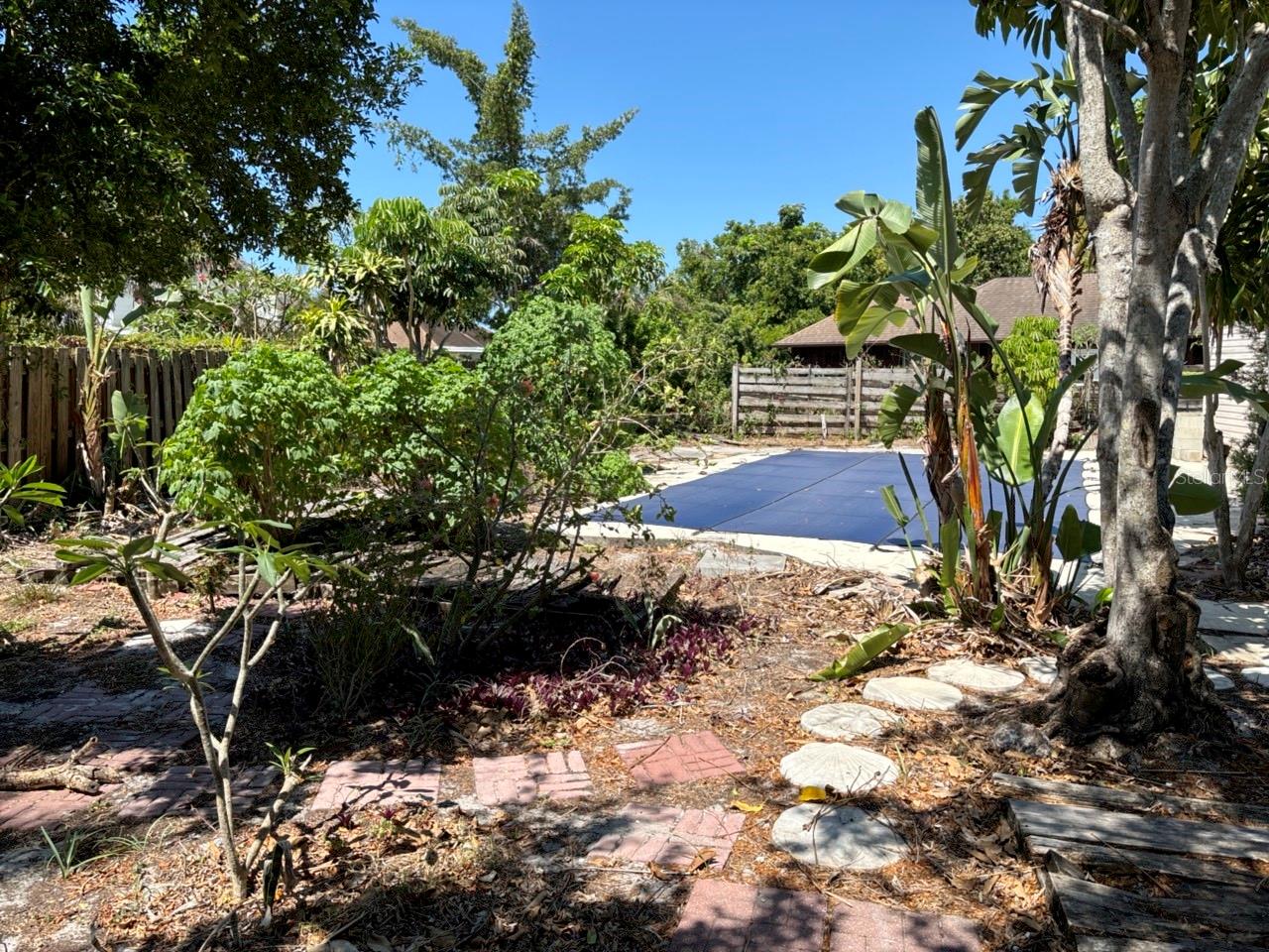 HARBOR WOODS - Residential