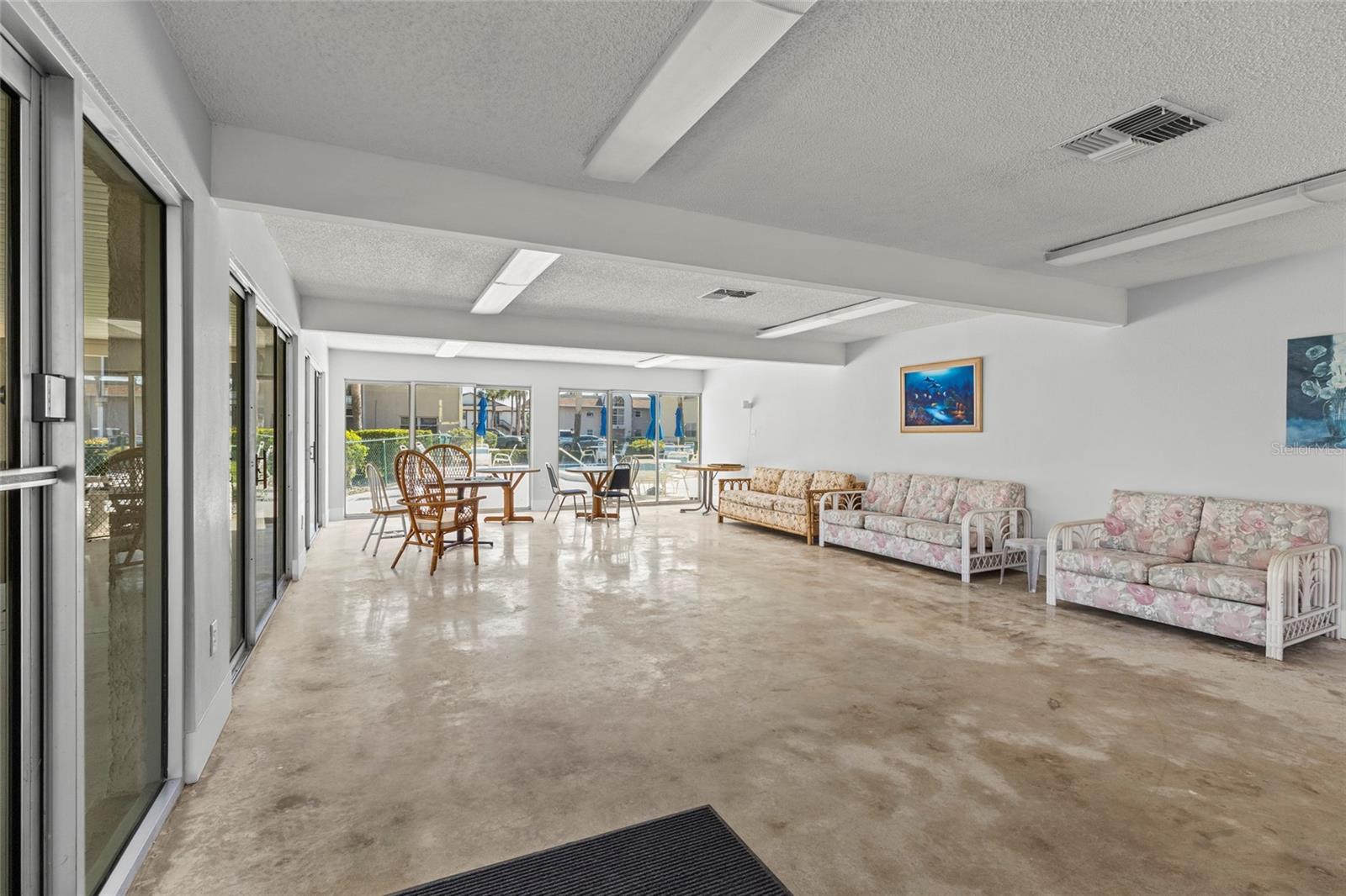 SABAL PALM GARDENS PH I - Residential