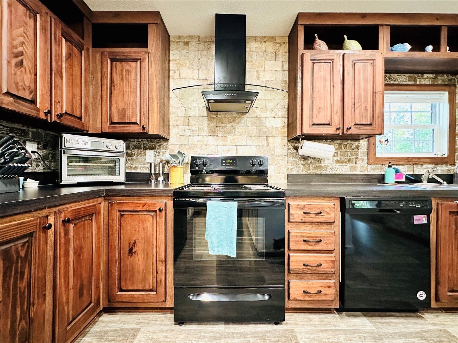 WILLISTON HIGHLANDS UNIT 5 - Residential