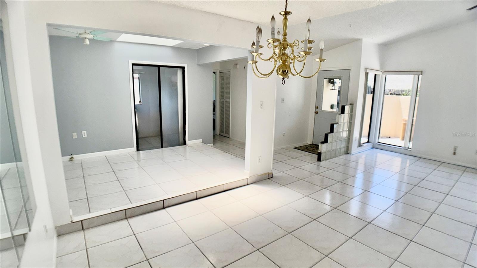 FLORIDA VILLAS - Residential