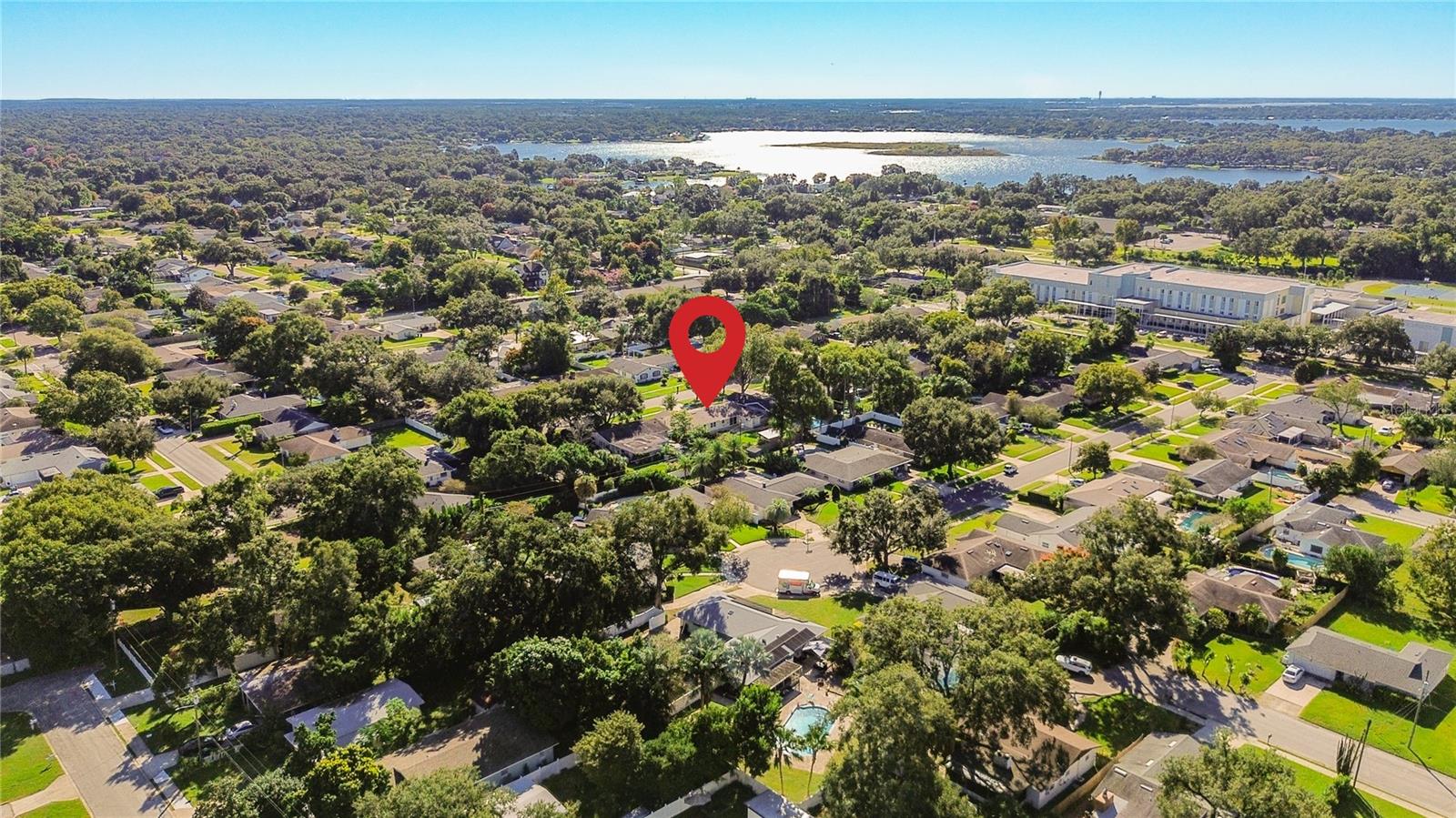 PERSHING MANOR - Residential