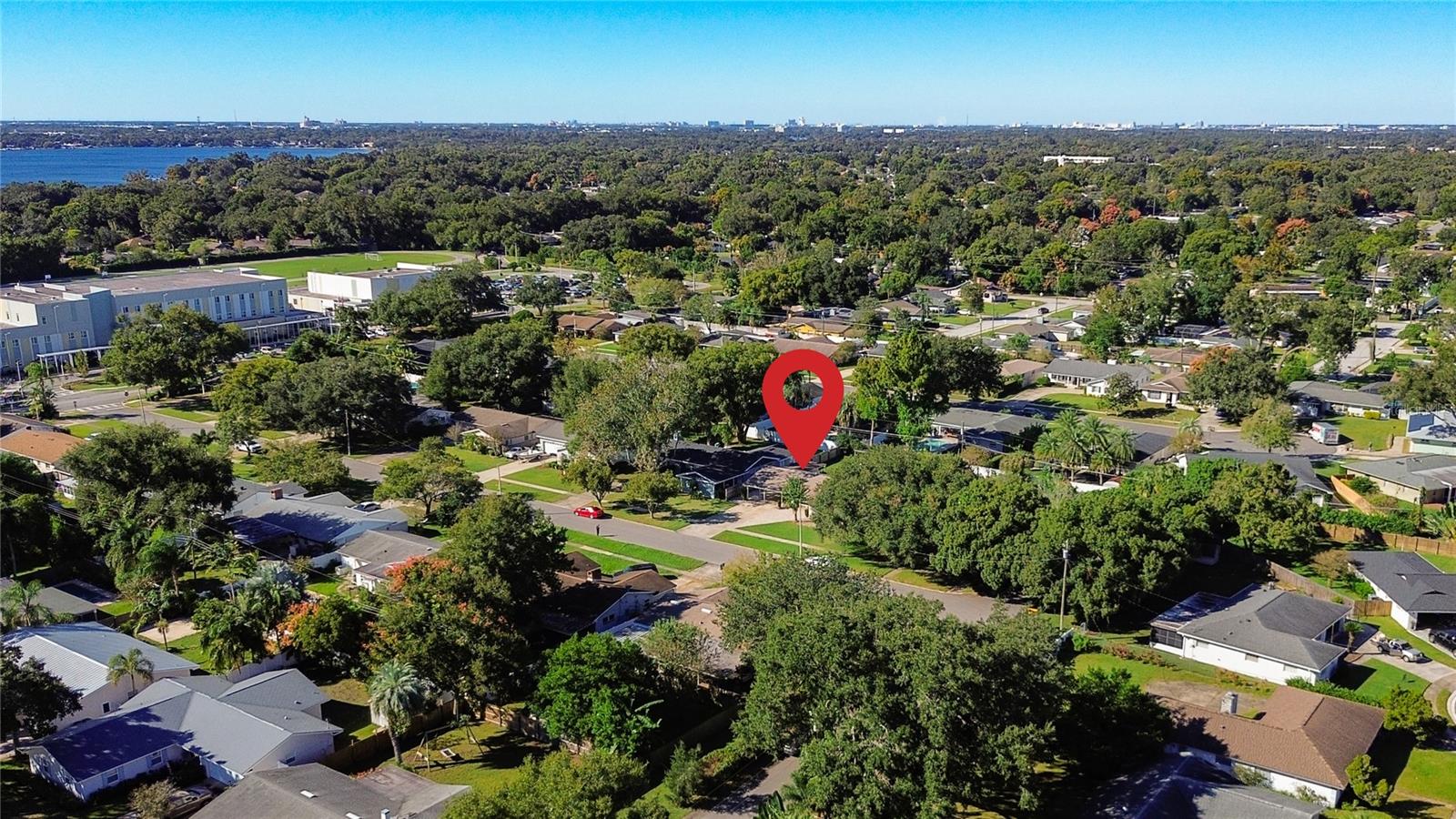 PERSHING MANOR - Residential