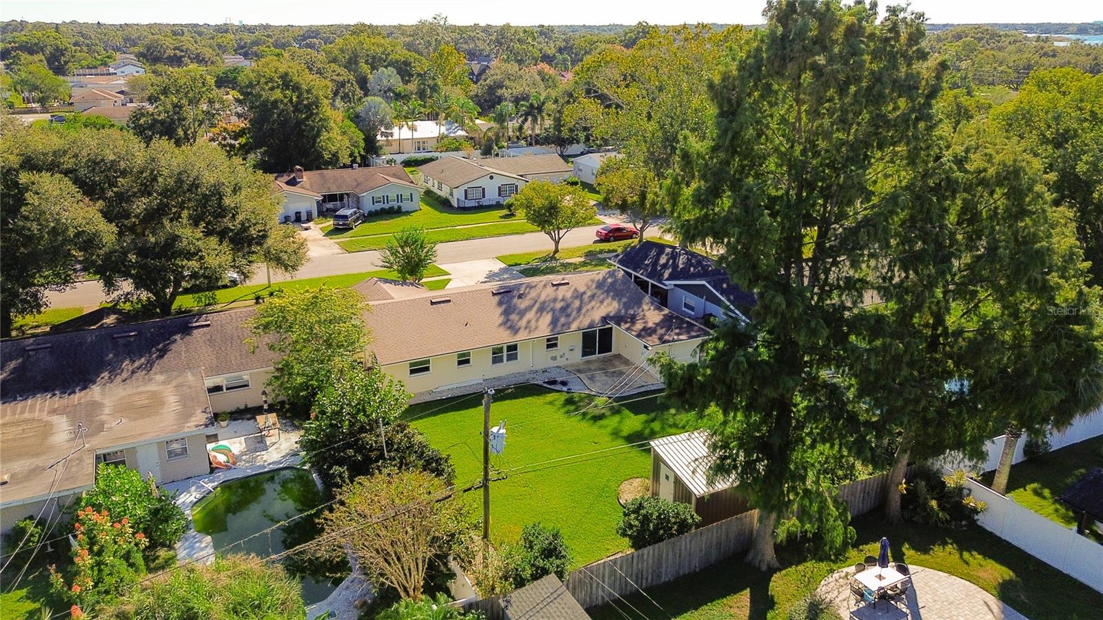 PERSHING MANOR - Residential