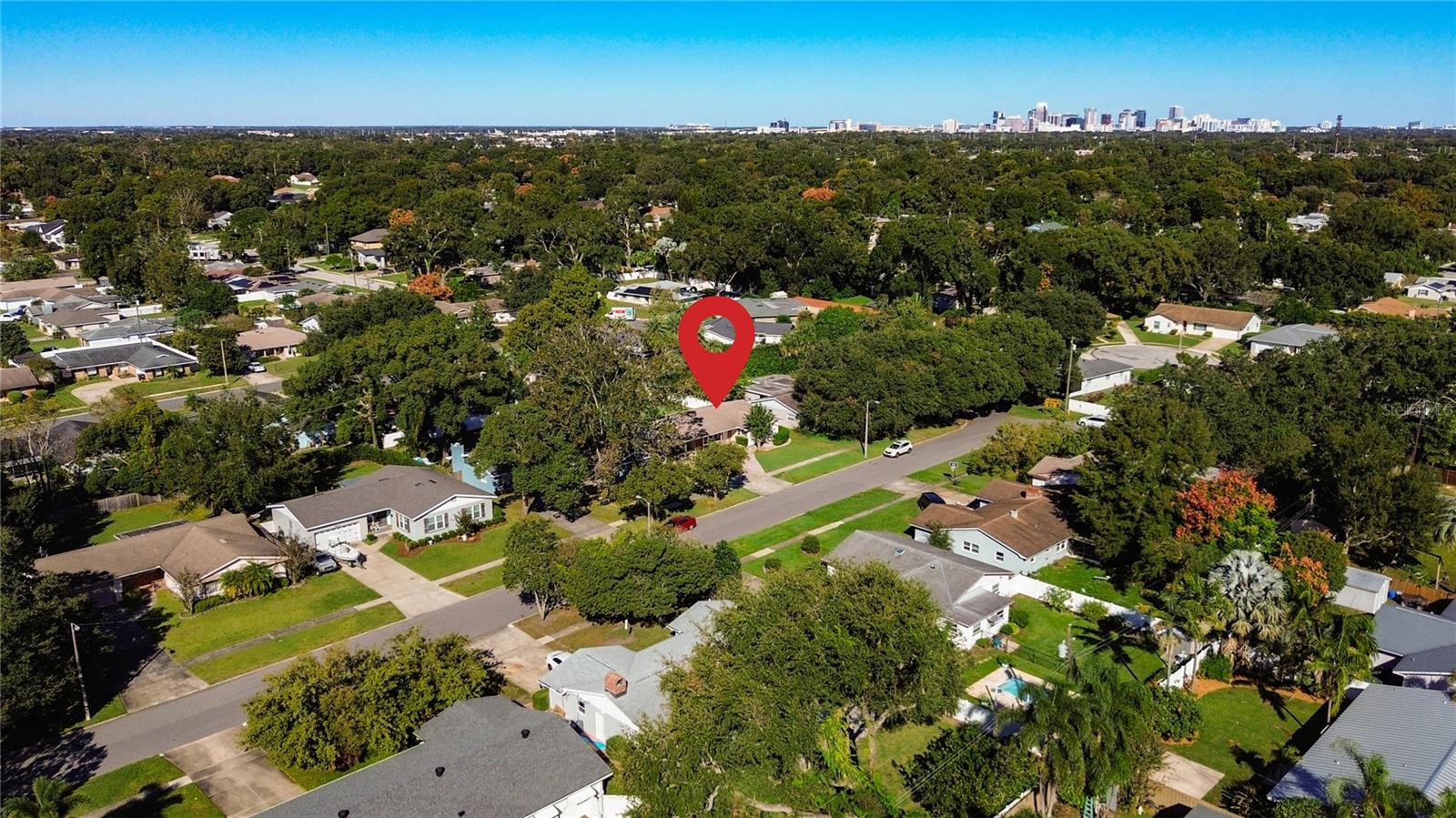 PERSHING MANOR - Residential