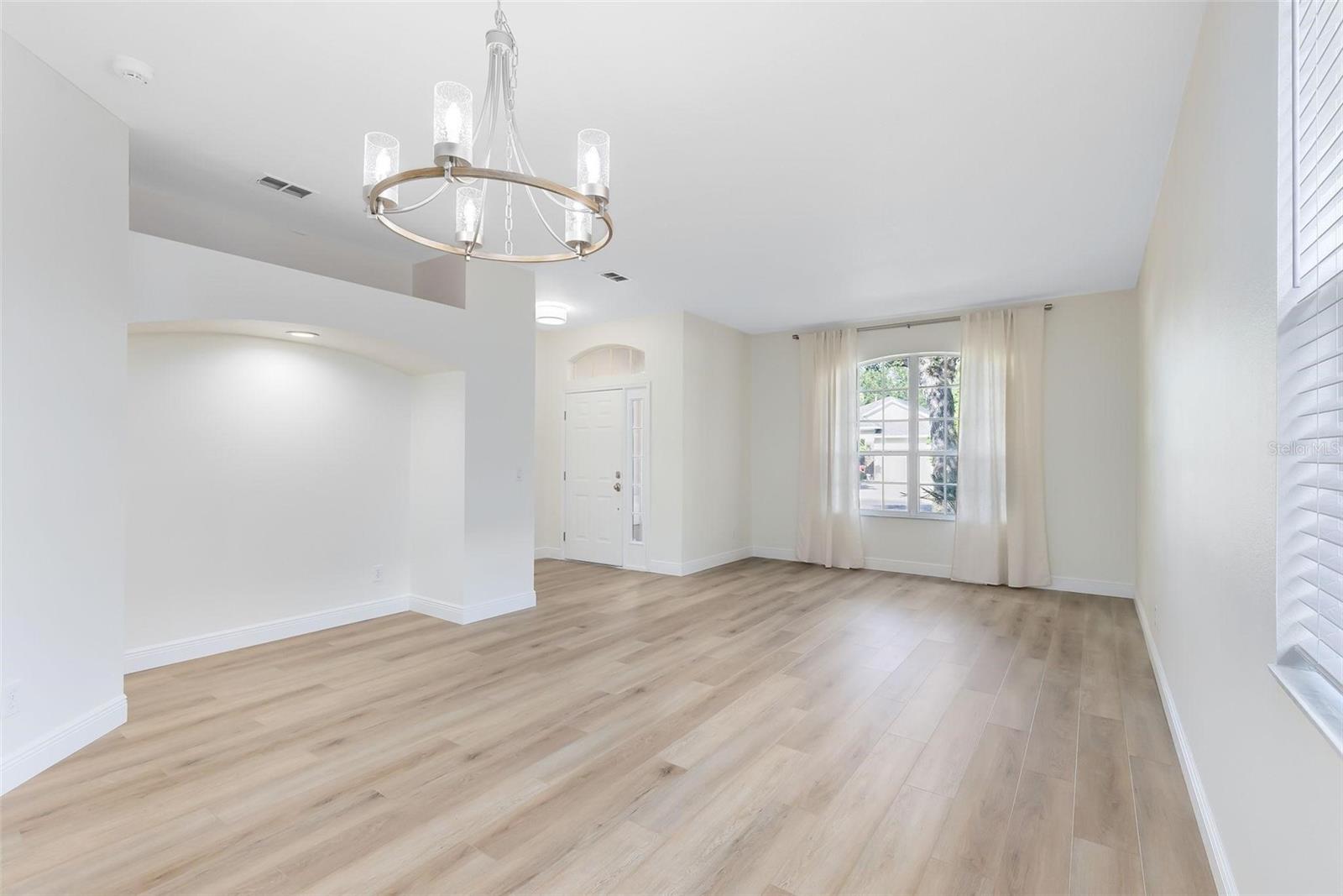 UNIVERSITY PINES - Residential