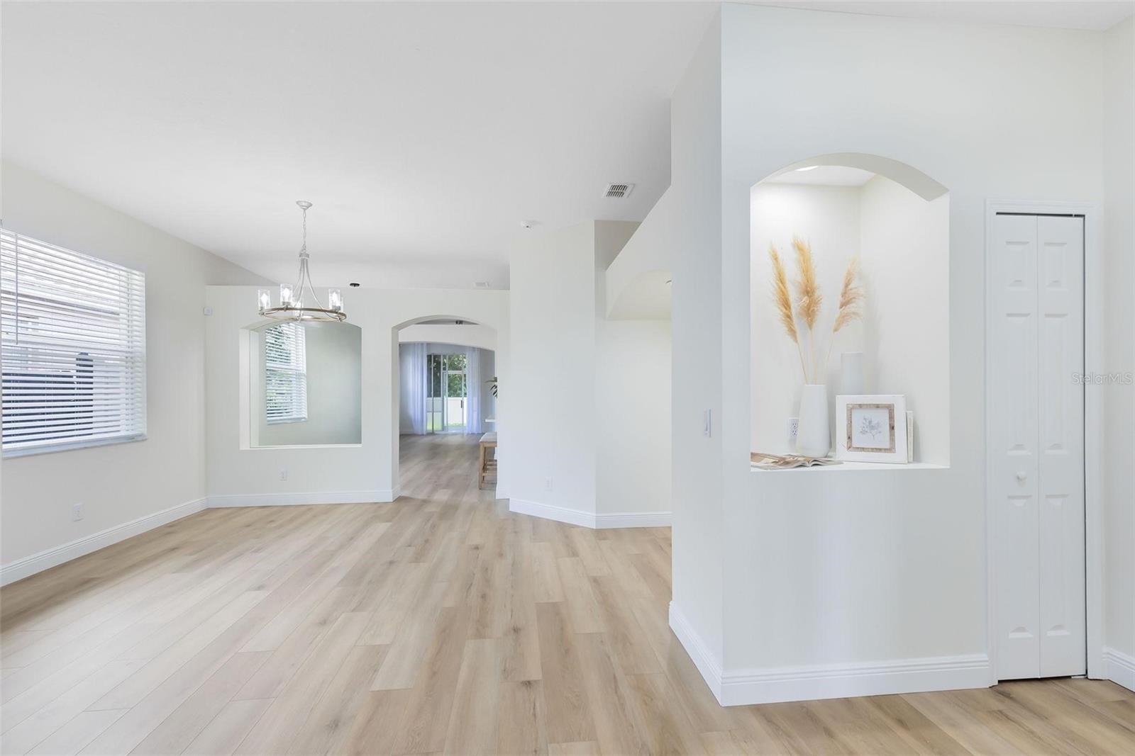 UNIVERSITY PINES - Residential