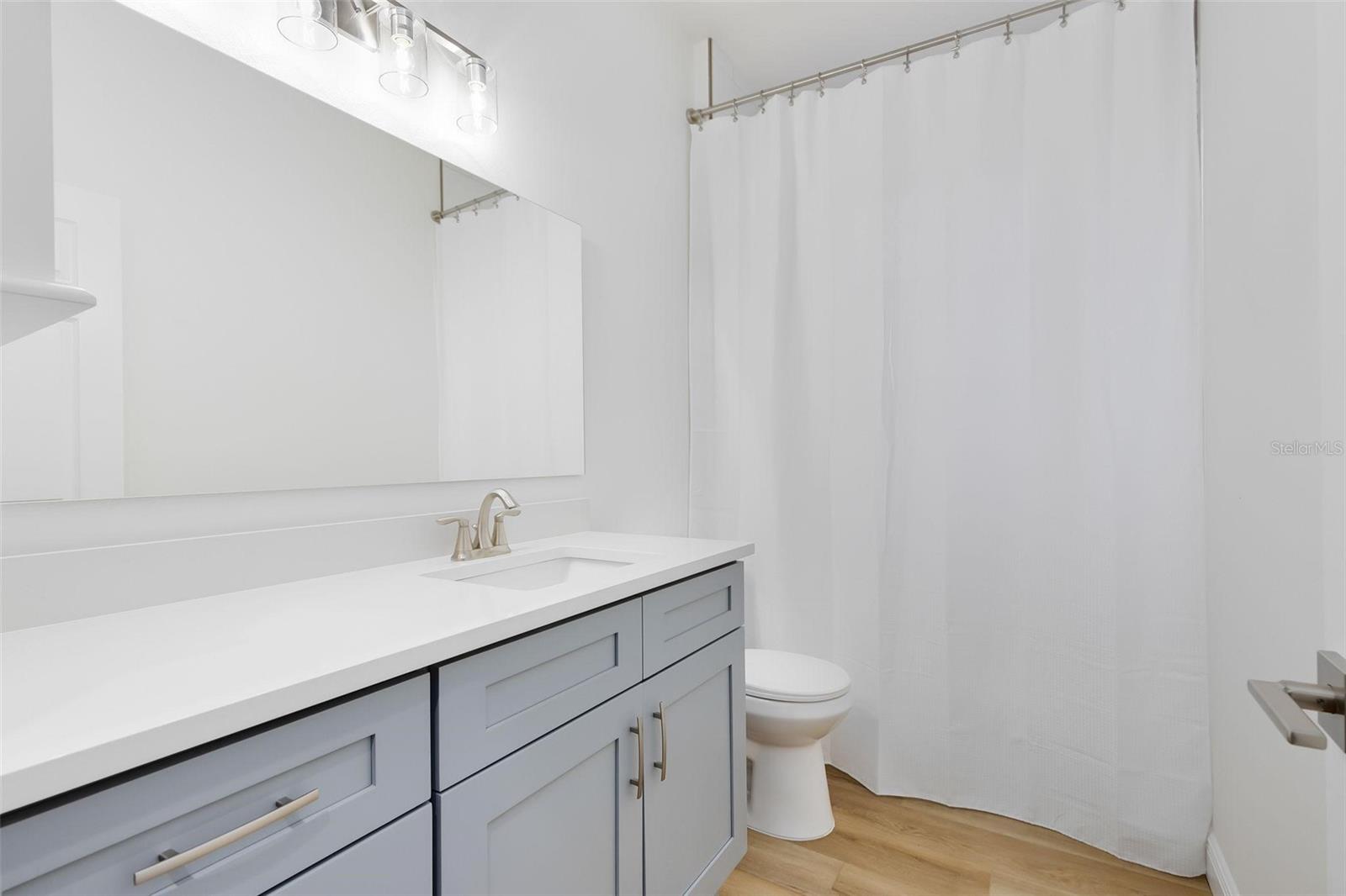 UNIVERSITY PINES - Residential