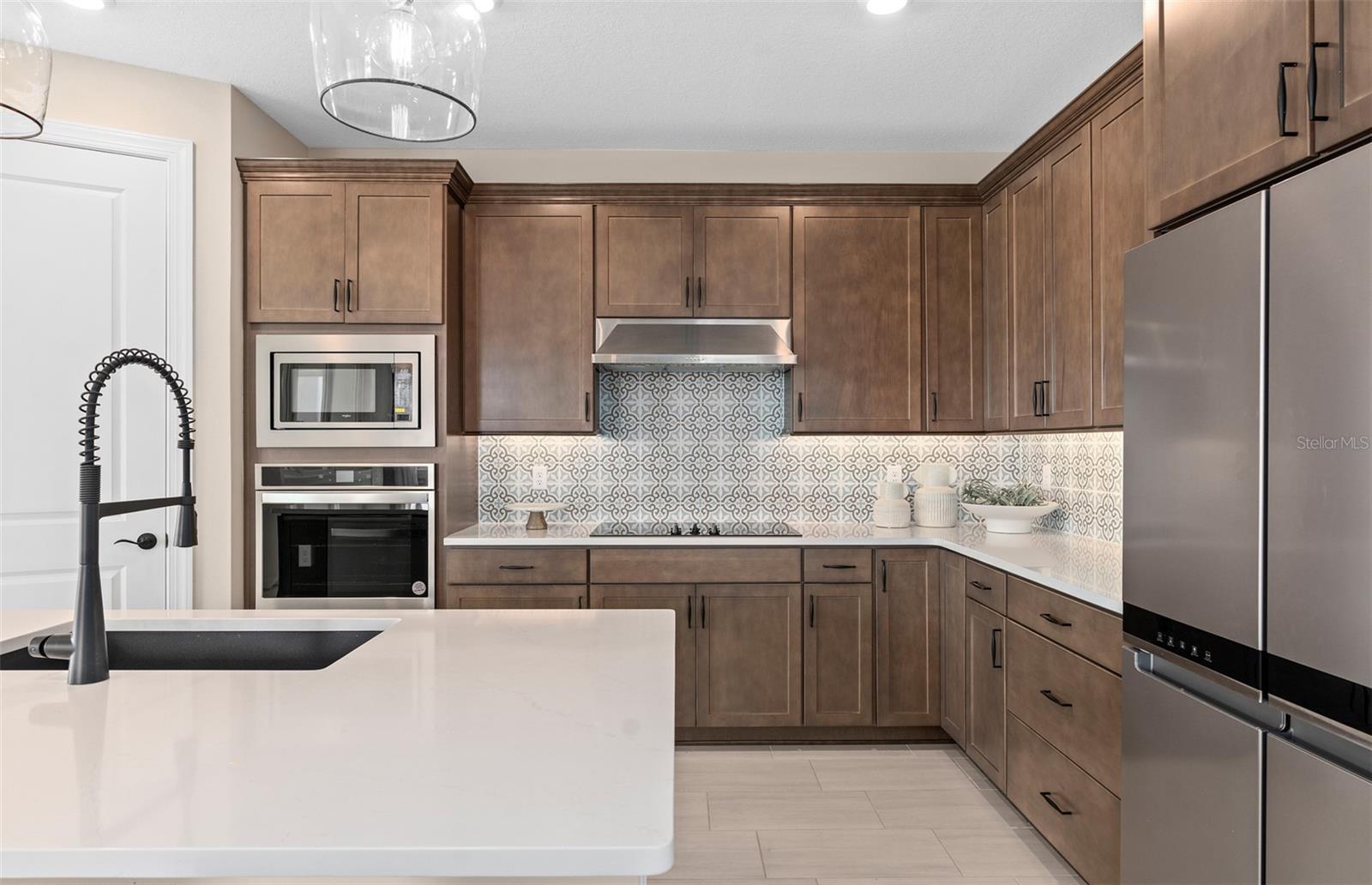 THE ESTATES AT NONA SOUND - Residential