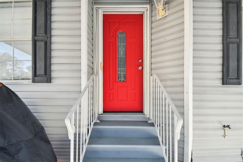 A home in RIVERVIEW