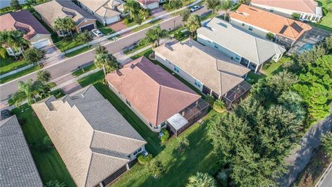 A home in WIMAUMA