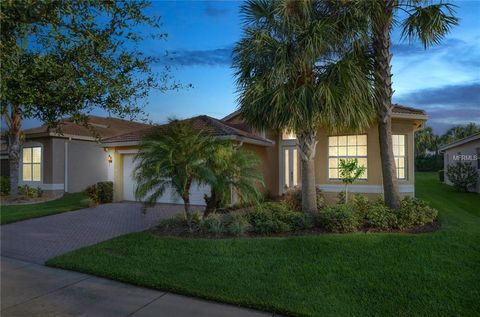 A home in WIMAUMA