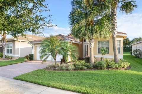 A home in WIMAUMA