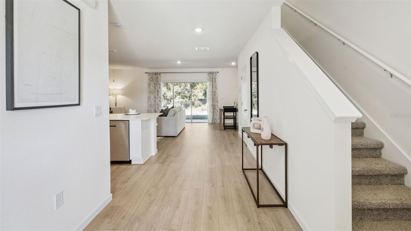 OAK POINTE - Residential