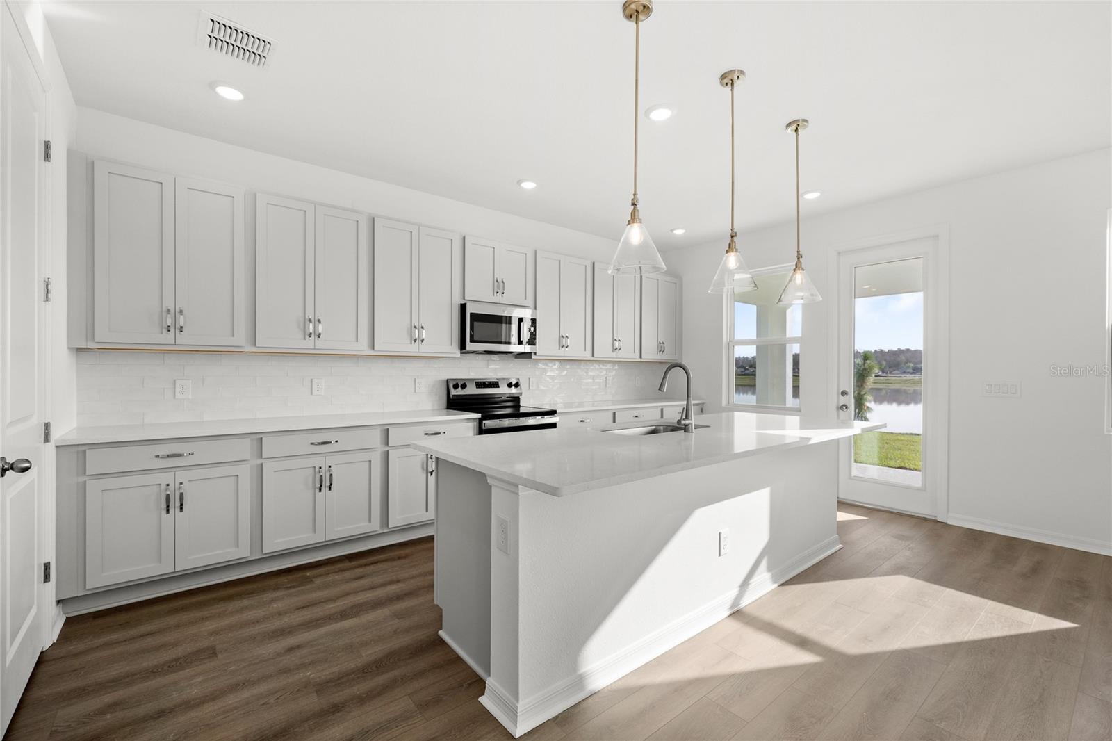 HAWKS RUN - Residential