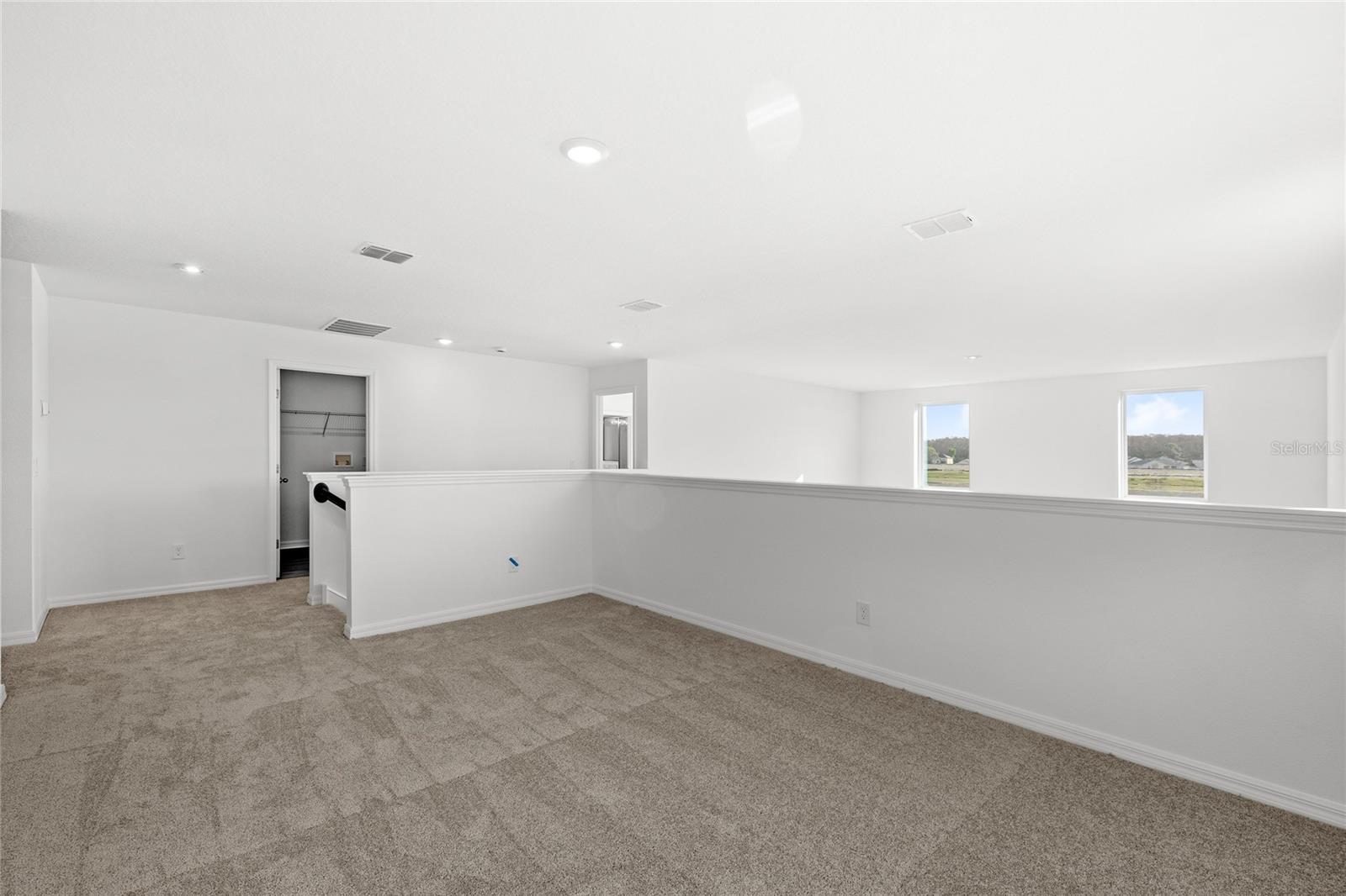 HAWKS RUN - Residential