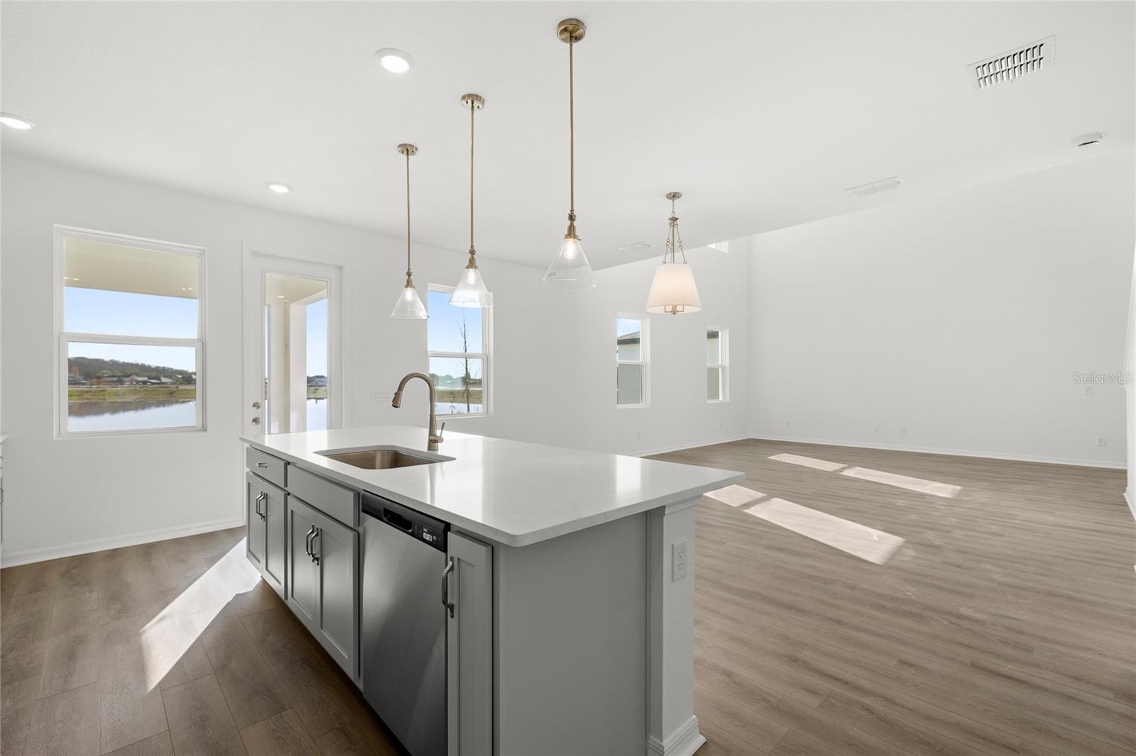 HAWKS RUN - Residential