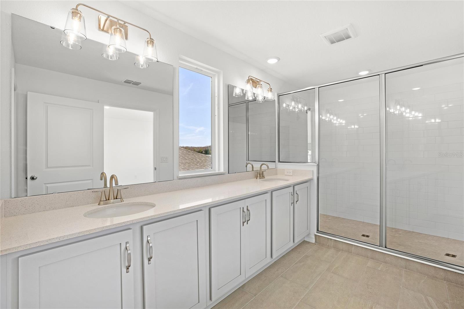 HAWKS RUN - Residential