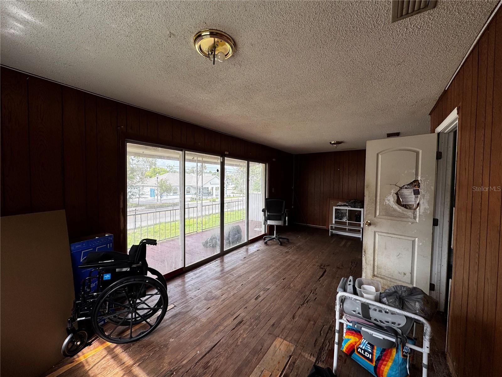 SOUTH SANFORD - Residential