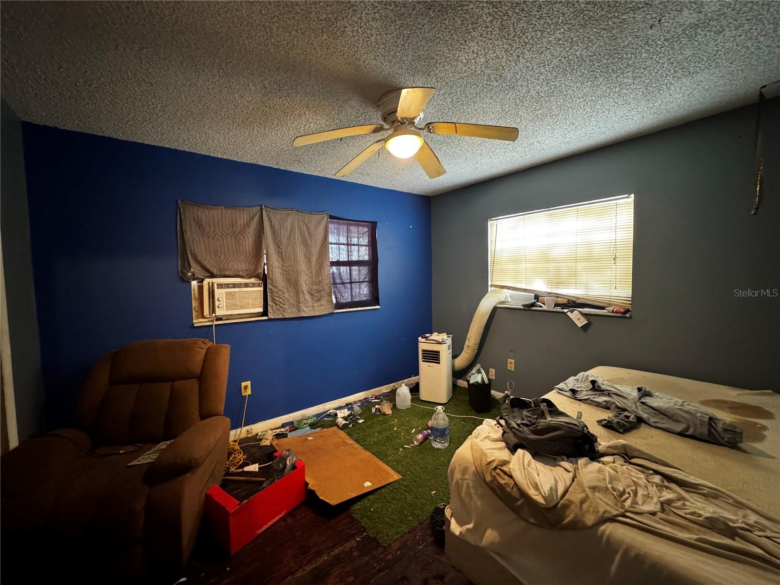 SOUTH SANFORD - Residential