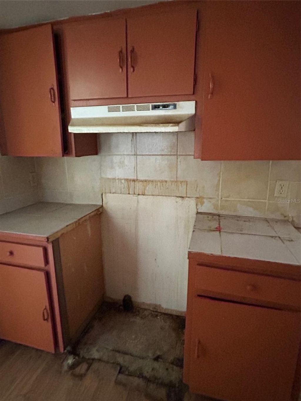 Photo of 9408 Bethune Drive, Thonotosassa, FL 33592 (MLS # TB8474025)