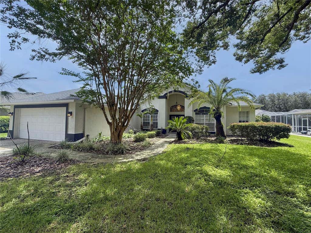 Photo of 3510 Autumn Glen Drive, Valrico, FL 33596 (MLS # TB8540930)