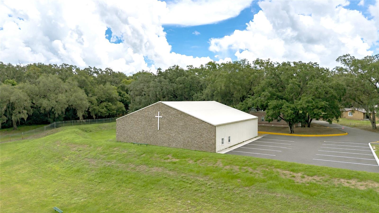 6837 LAKEVILLE ROAD