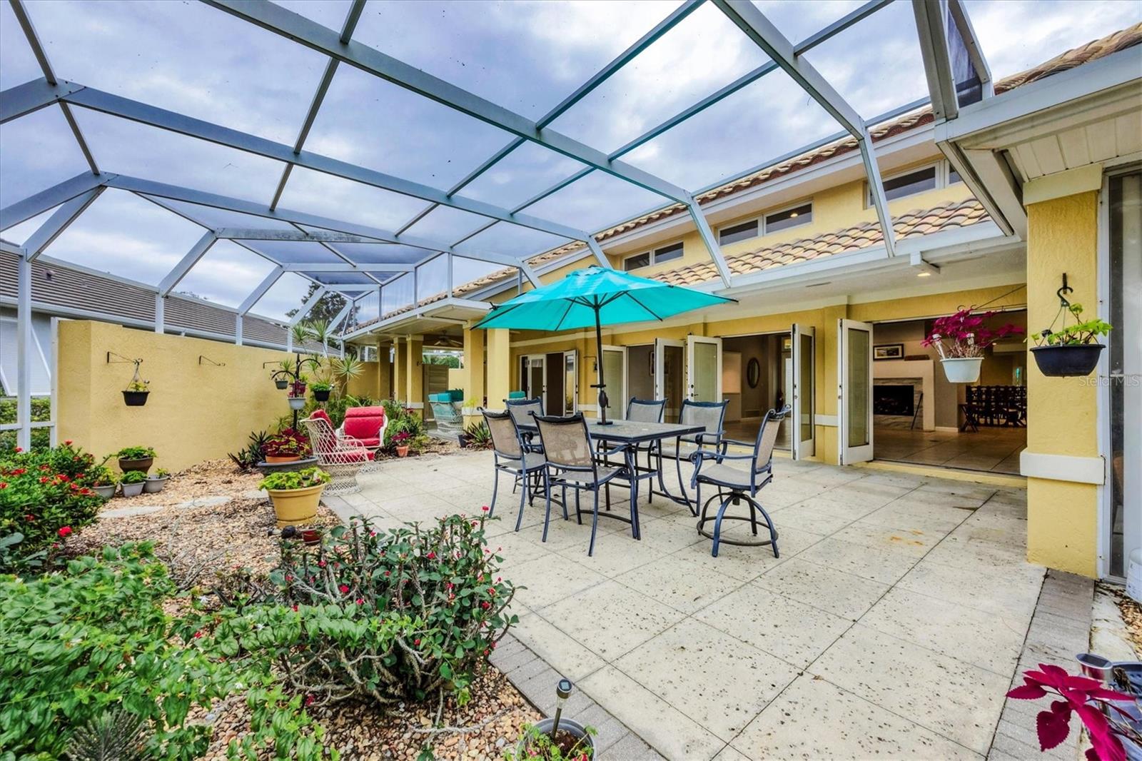 PLANTATION WOODS - Residential