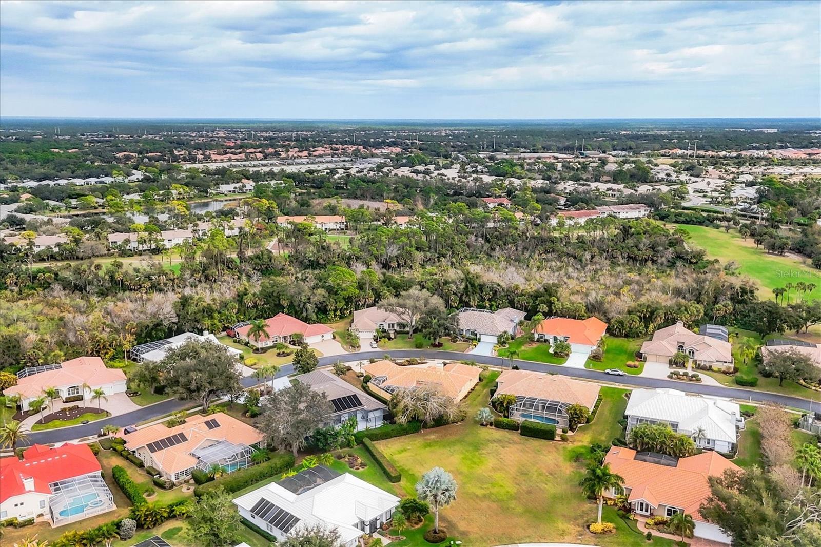 PLANTATION WOODS - Residential