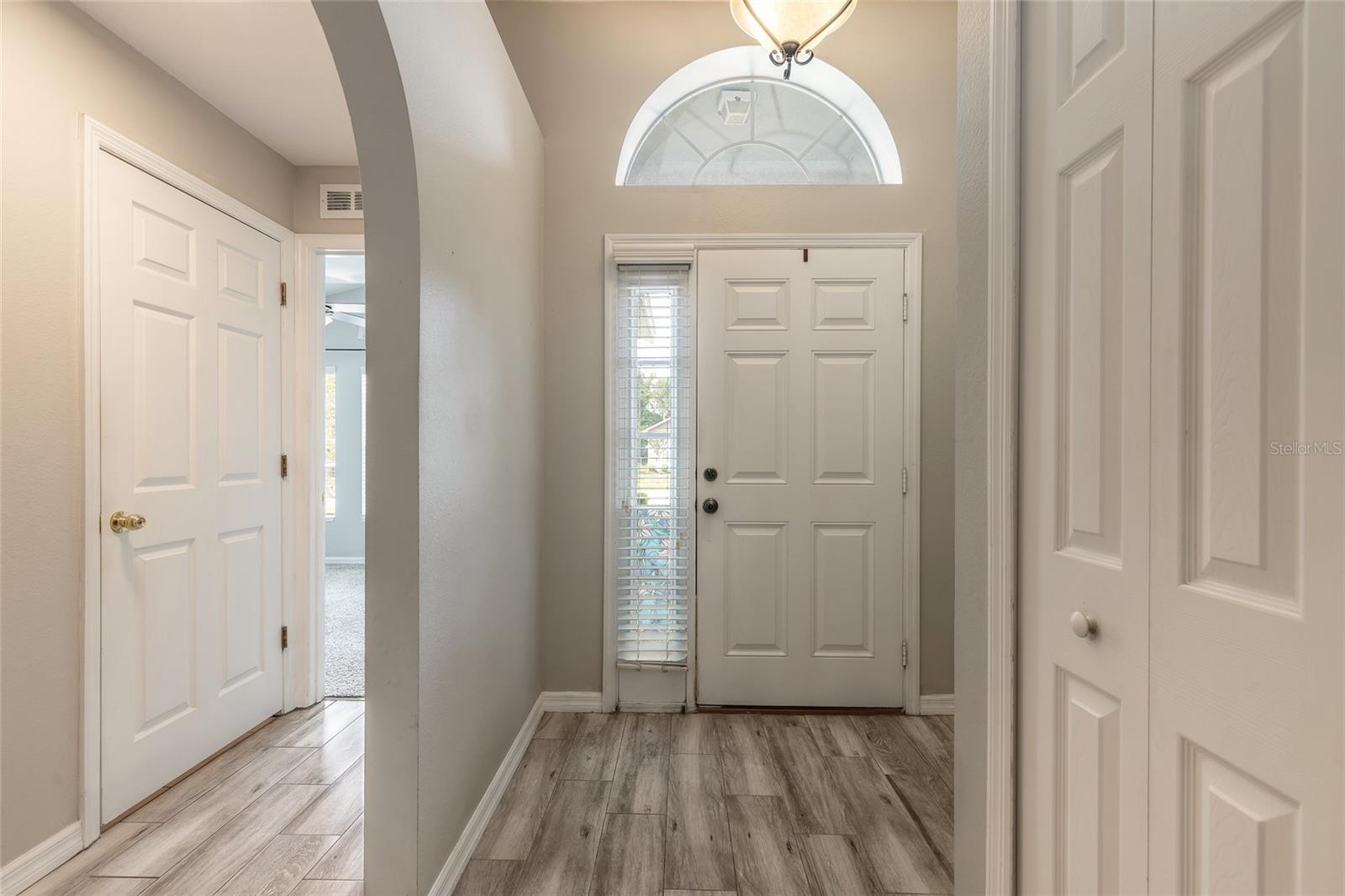 3873 SUNSET COVE DRIVE