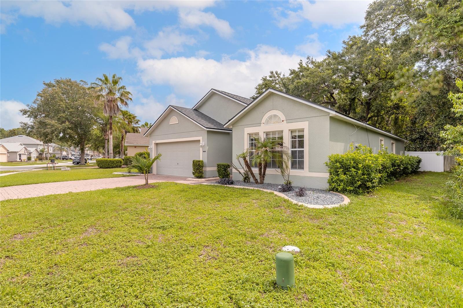 3873 SUNSET COVE DRIVE