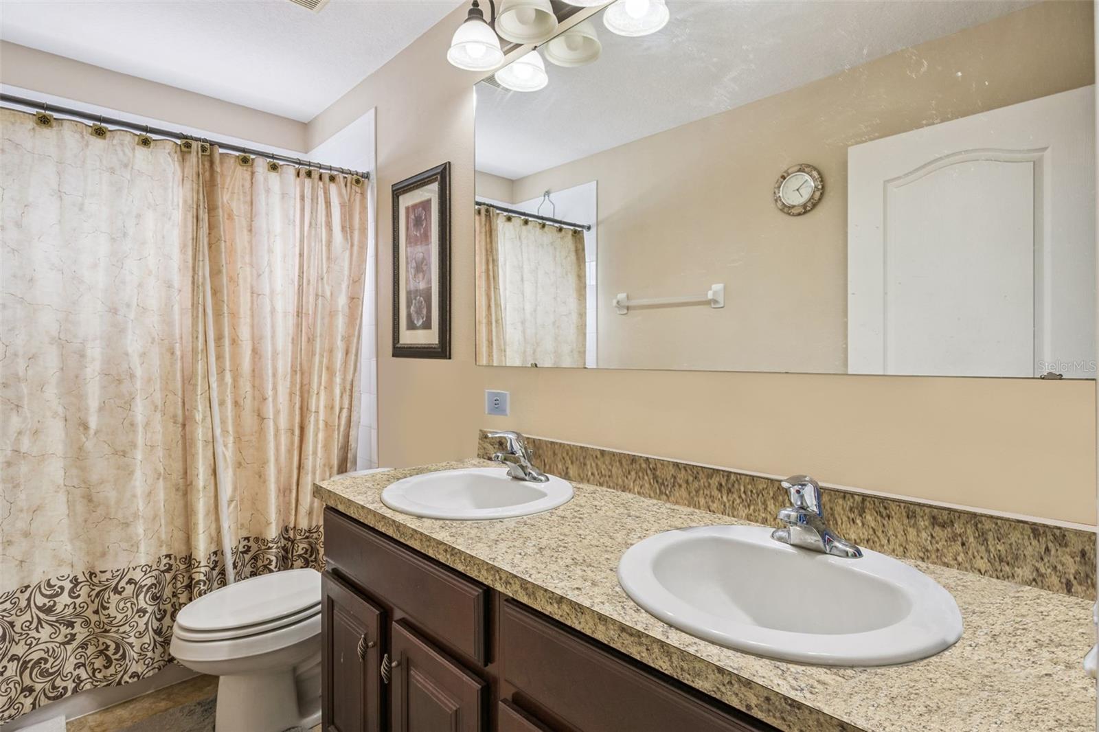 FOXCHASE - Residential