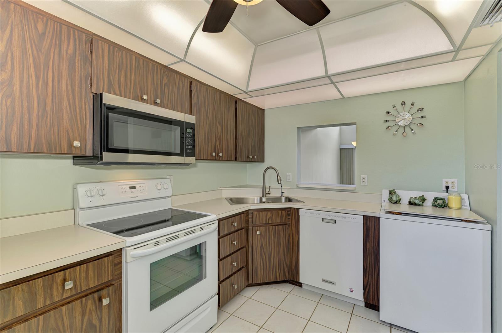 CAPRI VILLAGE EAST - Residential