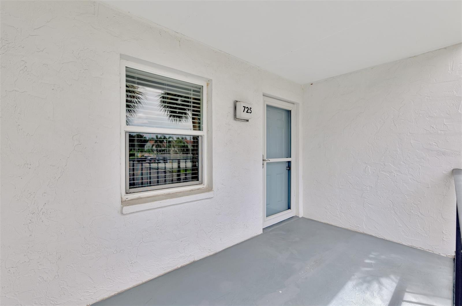 725 CAPRI ISLES BOULEVARD 725