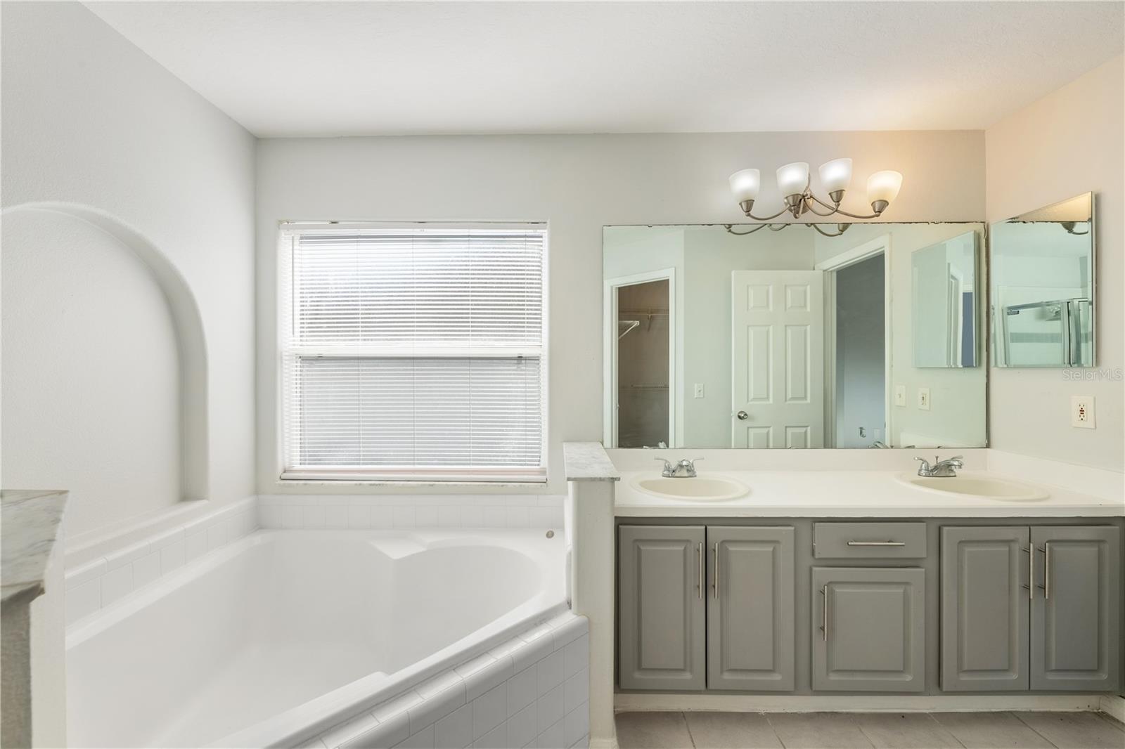 GREATER GROVES PH 04 - Residential