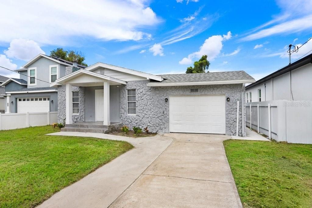 Photo of 2515 W Hiawatha Street, Tampa, FL 33614 (MLS # TB8425209)