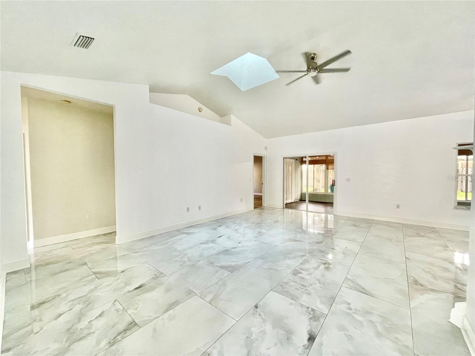 CAPRI CLUSTER PH III - Residential Lease