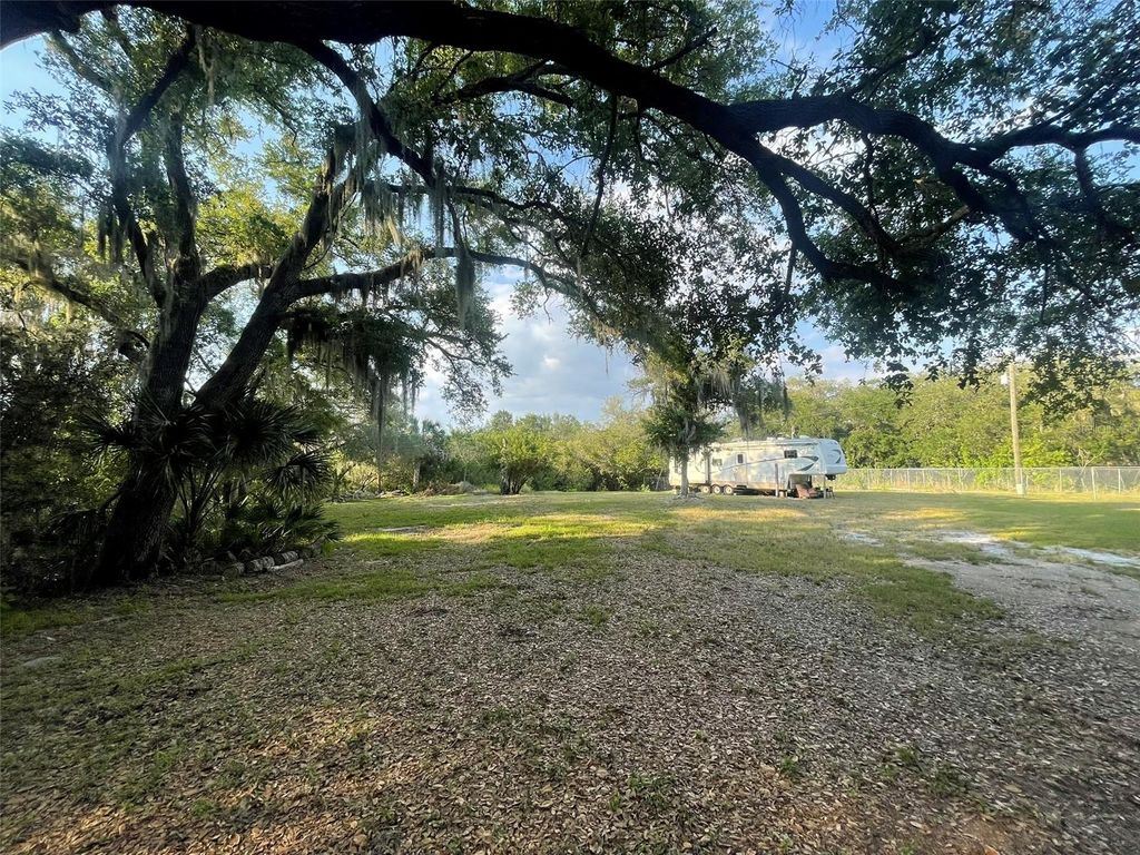 Photo of 10020 Linda Street, Gibsonton, FL 33534 (MLS # T3496043)