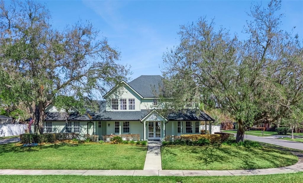 Photo of 430 Courtlea Oaks Boulevard, Winter Garden, FL 34787 (MLS # O6385851)